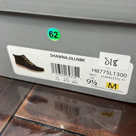 S18. NWT Vionic Shawna Olive Women's Comfort Bootie US9.5 - Picture 3 of 8